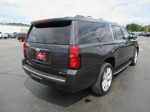 Certified 2018 Chevrolet Suburban Premier AWD/4WD image 5