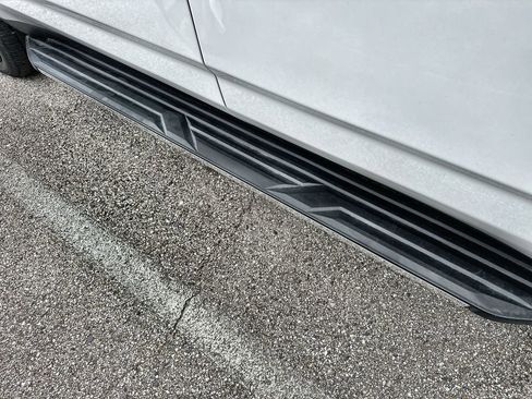 Used 2024 Chevrolet Tahoe LT w/ Luxury Package image 6