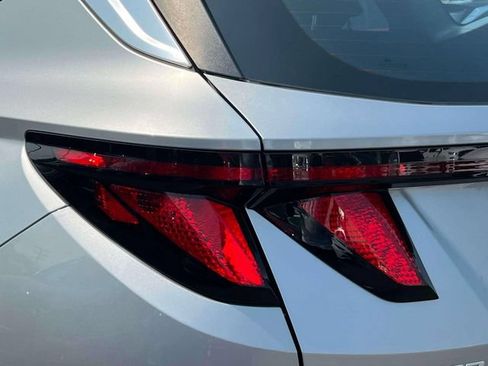 Certified 2026 Hyundai Tucson SE AWD/4WD image 10