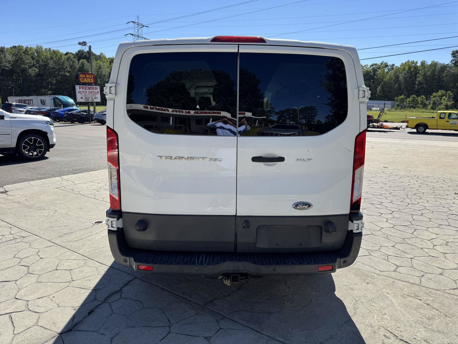 Used 2017 Ford Transit 350 XLT RWD image 8