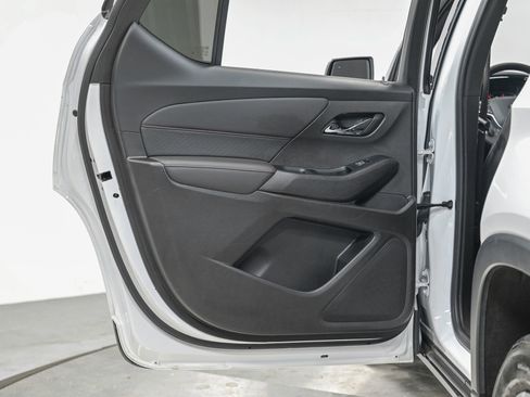 Used 2023 Chevrolet Traverse RS w/ LPO, Floor Liner Package image 26