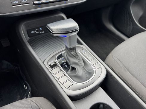 Used 2025 Hyundai Kona SEL image 37