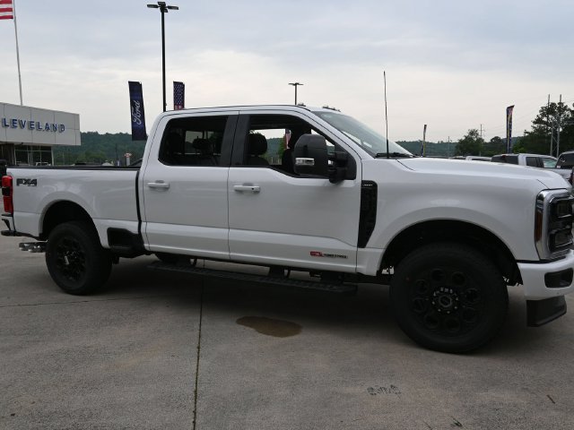 Used 2025 Ford F350 Lariat w/ Lariat Ultimate Package AWD/4WD image 16