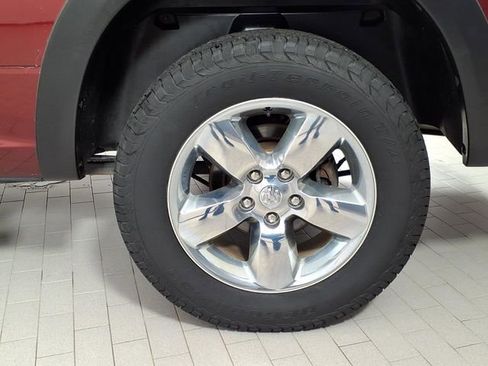 Used 2017 RAM 1500 Express AWD/4WD image 8