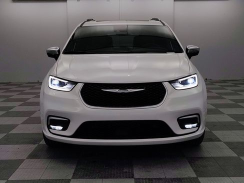 New 2026 Chrysler Pacifica Pinnacle AWD/4WD image 6