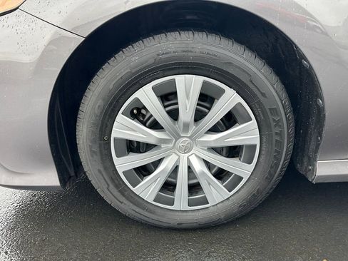 Certified 2020 Toyota Camry LE image 13