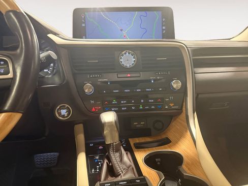 Used 2020 Lexus RX 350L FWD w/ Premium Package image 12