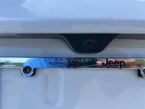 Used 2018 Jeep Grand Cherokee Limited w/ Mopar Chrome Edition Group image 21