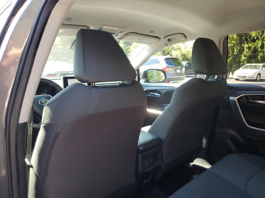 Used 2024 Toyota RAV4 XLE AWD/4WD image 13