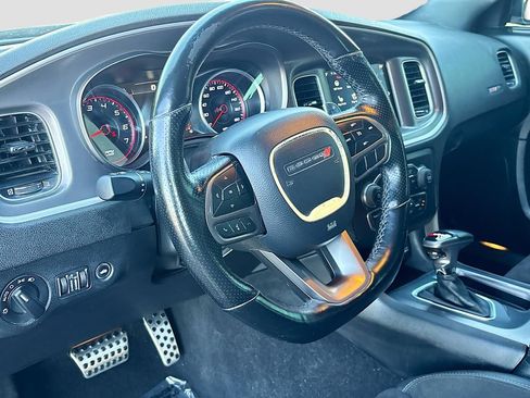 Used 2022 Dodge Charger Scat Pack RWD image 9