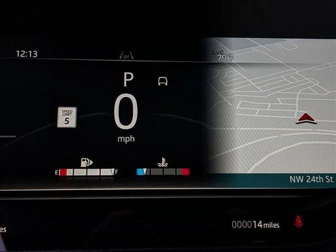 New 2026 Land Rover Range Rover SE image 10