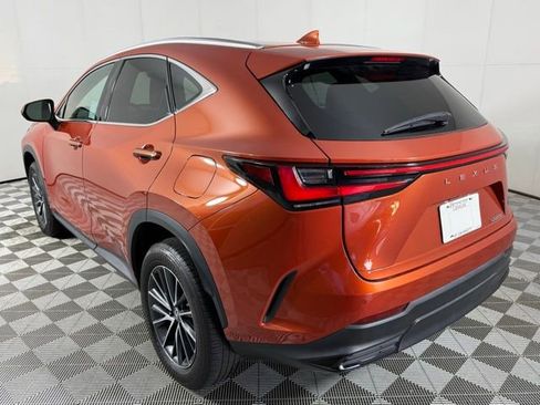 Certified 2022 Lexus NX 250 FWD w/ Premium Package image 4