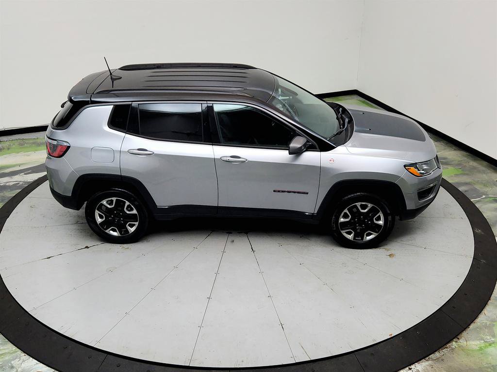 Used 2018 Jeep Compass Trailhawk AWD/4WD image 30