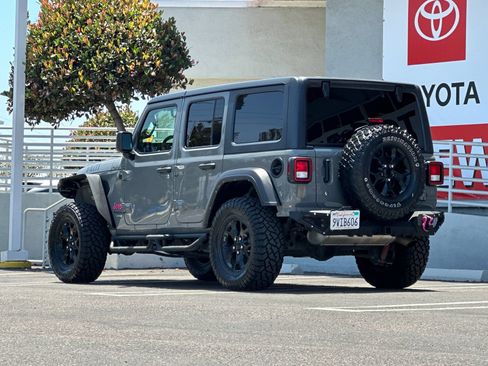 Used 2021 Jeep Wrangler Unlimited Sport AWD/4WD image 3
