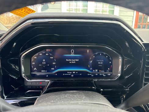 Used 2025 Chevrolet Silverado 2500 LT image 23