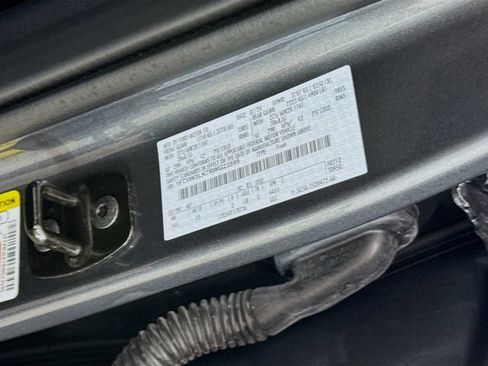 Used 2024 Ford F150 Lightning XLT AWD/4WD image 32