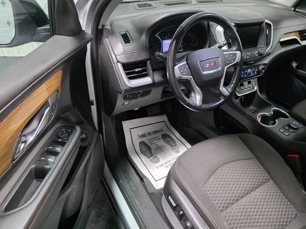 Used 2021 GMC Terrain SLE w/ GMC Pro Grade Package AWD/4WD image 6