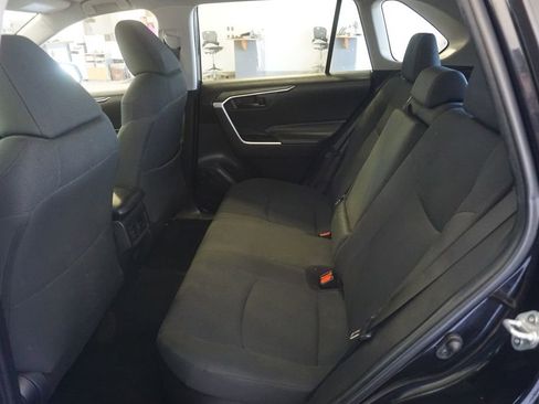 Used 2023 Toyota RAV4 LE AWD/4WD image 17