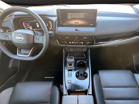 Certified 2025 Nissan Rogue SL w/ SL Premium Package image 14