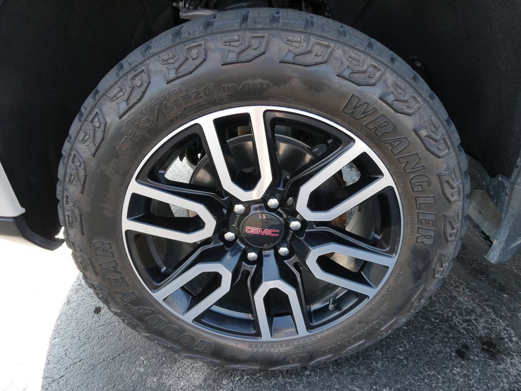 Certified 2026 GMC Sierra 1500 AT4 w/ AT4 Premium Package AWD/4WD image 10