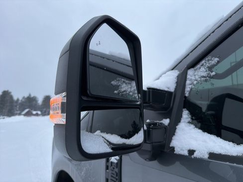 Used 2023 Ford F250 XLT w/ Black Appearance Package image 12