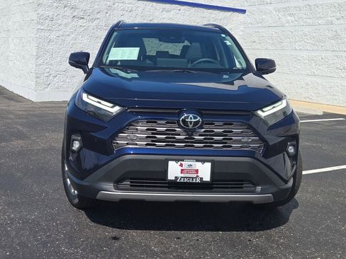 Used 2025 Toyota RAV4 Limited w/ Advanced Technology Package AWD/4WD image 4