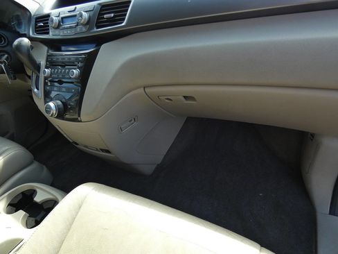 Used 2011 Honda Odyssey Touring image 18