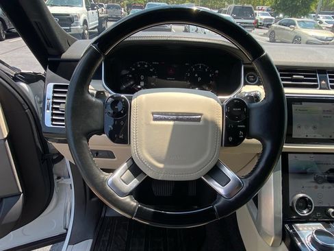 Used 2018 Land Rover Range Rover HSE AWD/4WD image 13