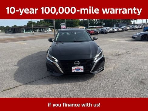 Used 2025 Nissan Altima 2.5 SV FWD image 8