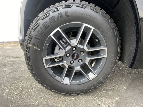New 2026 GMC Terrain AT4 w/ Technology Package II image 10