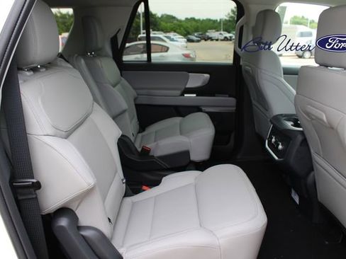 New 2026 Ford Expedition Max Active AWD/4WD image 9
