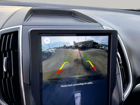 Certified 2022 Ford Edge Titanium AWD/4WD image 23
