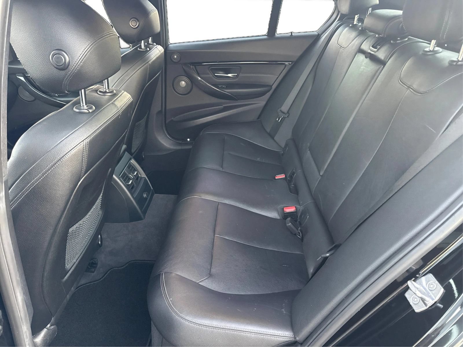 Used 2017 BMW 340i Sedan RWD image 10