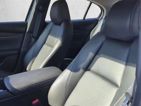 Used 2025 MAZDA MAZDA3 s image 12
