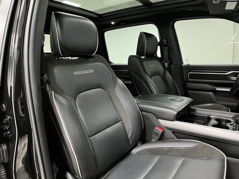 Used 2023 RAM 1500 Laramie AWD/4WD image 59