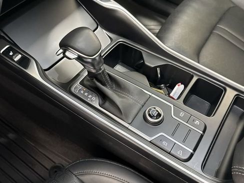 Used 2023 Kia Sorento S w/ Panoramic Sunroof Package image 22