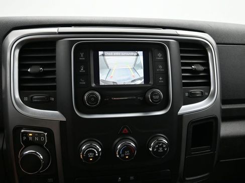 Used 2024 RAM 1500 Classic SLT AWD/4WD image 16