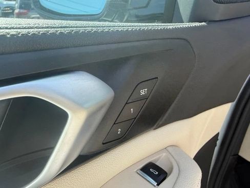 Used 2019 BMW X5 xDrive40i w/ Convenience Package AWD/4WD image 15