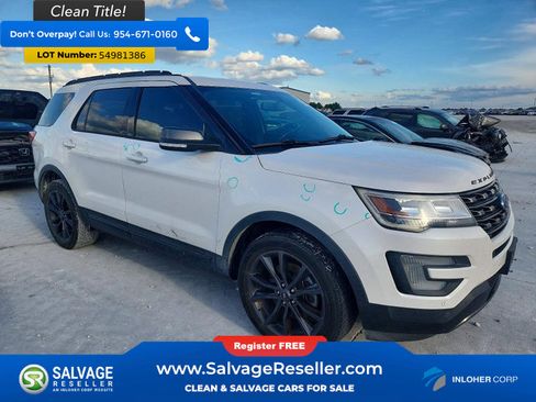 Used 2017 Ford Explorer XLT w/ Equipment Group 202A FWD image 5