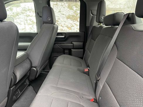 Used 2021 Chevrolet Silverado 2500 Custom w/ Custom Value Package image 23