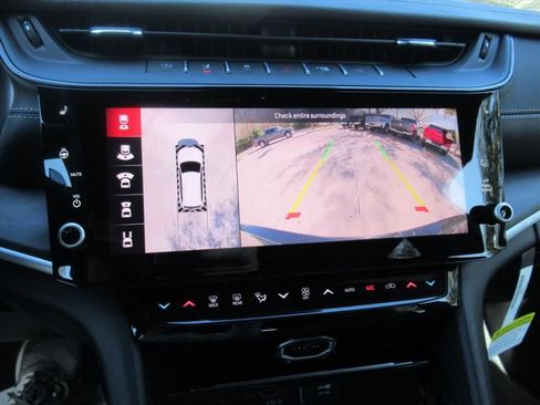 New 2026 Jeep Grand Cherokee Limited w/ Luxury Tech Group II RWD image 27