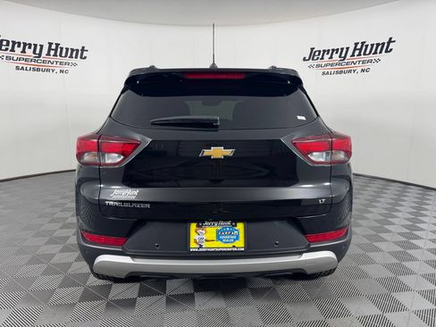Used 2023 Chevrolet TrailBlazer LT w/ Convenience Package FWD image 7