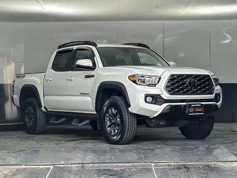 Used 2023 Toyota Tacoma TRD Off-Road AWD/4WD image 1