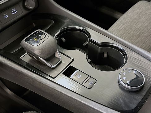 Used 2023 Nissan Rogue SV AWD/4WD image 24