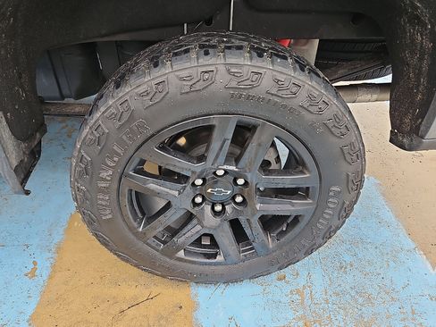 Certified 2022 Chevrolet Silverado 1500 LT Trail Boss w/ Bed Protection Package image 12