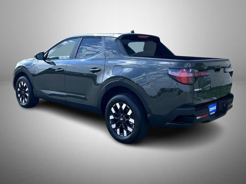 Used 2025 Hyundai Santa Cruz SE AWD/4WD image 8