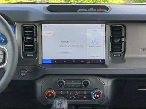 New 2025 Ford Bronco 4-Door image 16