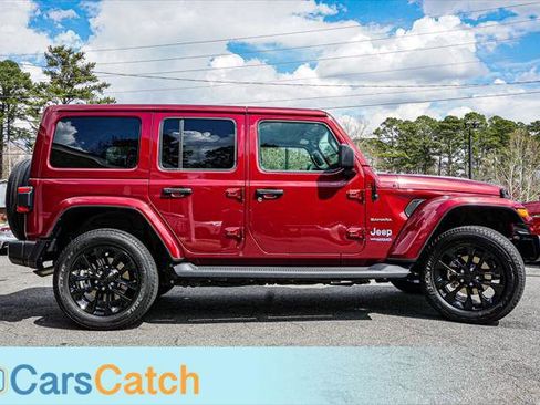Used 2021 Jeep Wrangler Unlimited Sahara w/ Dual Top Group AWD/4WD image 2