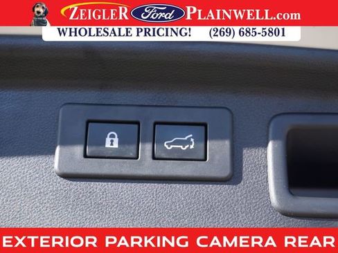 Used 2024 Subaru Forester Premium image 11