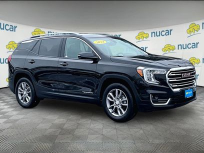 Used 2024 GMC Terrain SLT